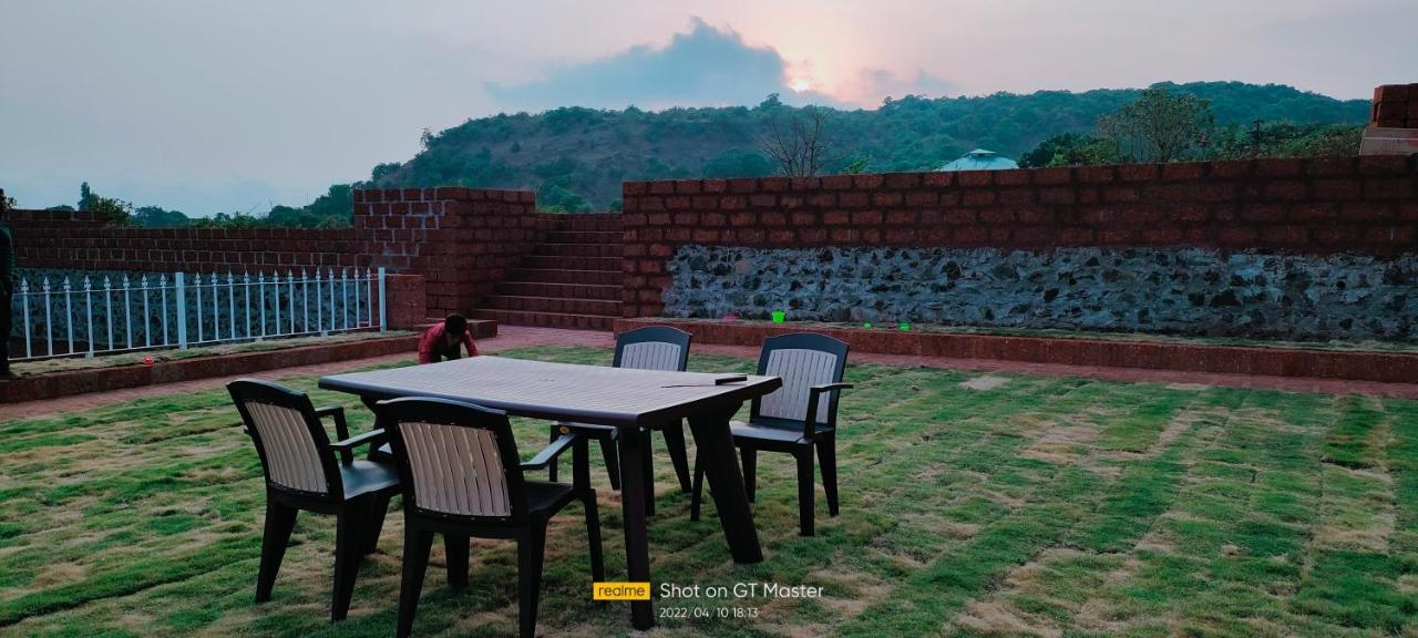 Konark Villa Mahābaleshwar Exterior foto